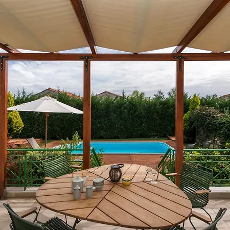 Coastal Dreamy Retreat, Dive In Dimitra'S Paradise Finikounta Exterior photo