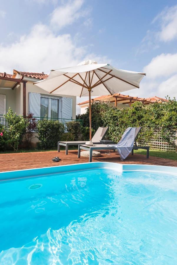 Coastal Dreamy Retreat, Dive In Dimitra's Paradise Apartment *